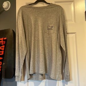 Men’s Vineyard Vines classic pocket long sleeve tee